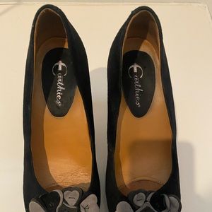 Earthies Monza 4 inch Black Suede Platform Pumps